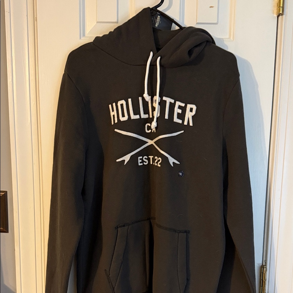 NWT Hollister Men's Dark Gray Hoodie Size XL